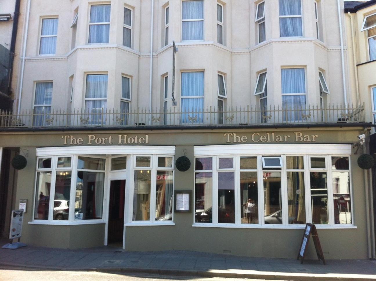 The Port Hotel Portrush Exterior foto